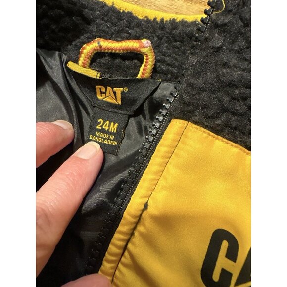 CATERPILLAR Boys Fleece Vest Black Yellow Warm Winter Outdoor Size 24 Months - Picture 6 of 7